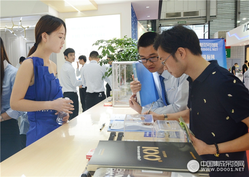 “高端定制，顶层生活”海创吊顶上海厨卫展—精彩花絮