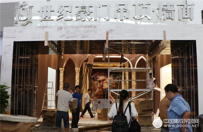 广州展：世纪豪门全屋整装，从顶墙开始—展前准备